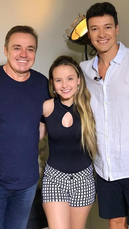 Larissa Manoela posa com Gugu Liberato e Rodrigo Faro em Orlando - Reprodução/Instagram