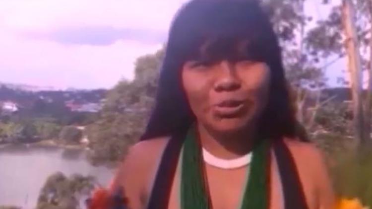 Vídeo de Ysani sobre cocar no carnaval viralizou - Reprodução/Facebook - Reprodução/Facebook