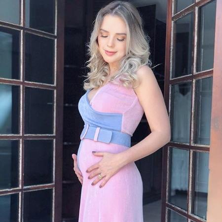 Thaeme desconfia que abortou em maio por causa de trombofilia e toma remédio para evitar novo problema - @thaeme/Reprodução Instagram