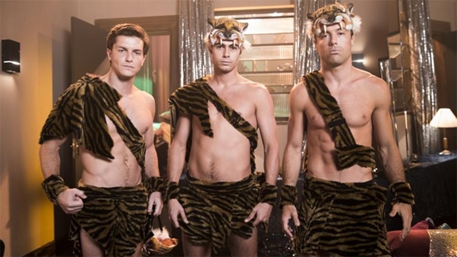 João ( Rafael Vitti ), Candé (Kayky Brito) e Patrick (Klebber Toledo) prontos para entrar em ação como os Tigres Siberianos - João Miguel Júnior/Globo