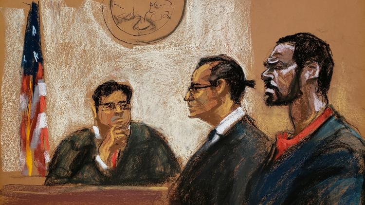 R. Kelly (à direita), acompanhado do advogado Douglas Anton, depõe no tribunal, em reconstituição artística - Jane Rosenberg/Reuters - Jane Rosenberg/Reuters