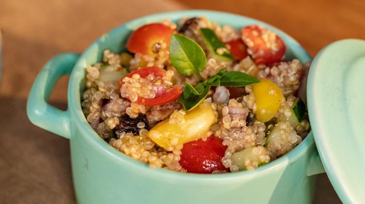 Vai Ter Churras - bife de cogumelo e salada de quinoa - Mariana Pekin/ysoke - Mariana Pekin/UOL