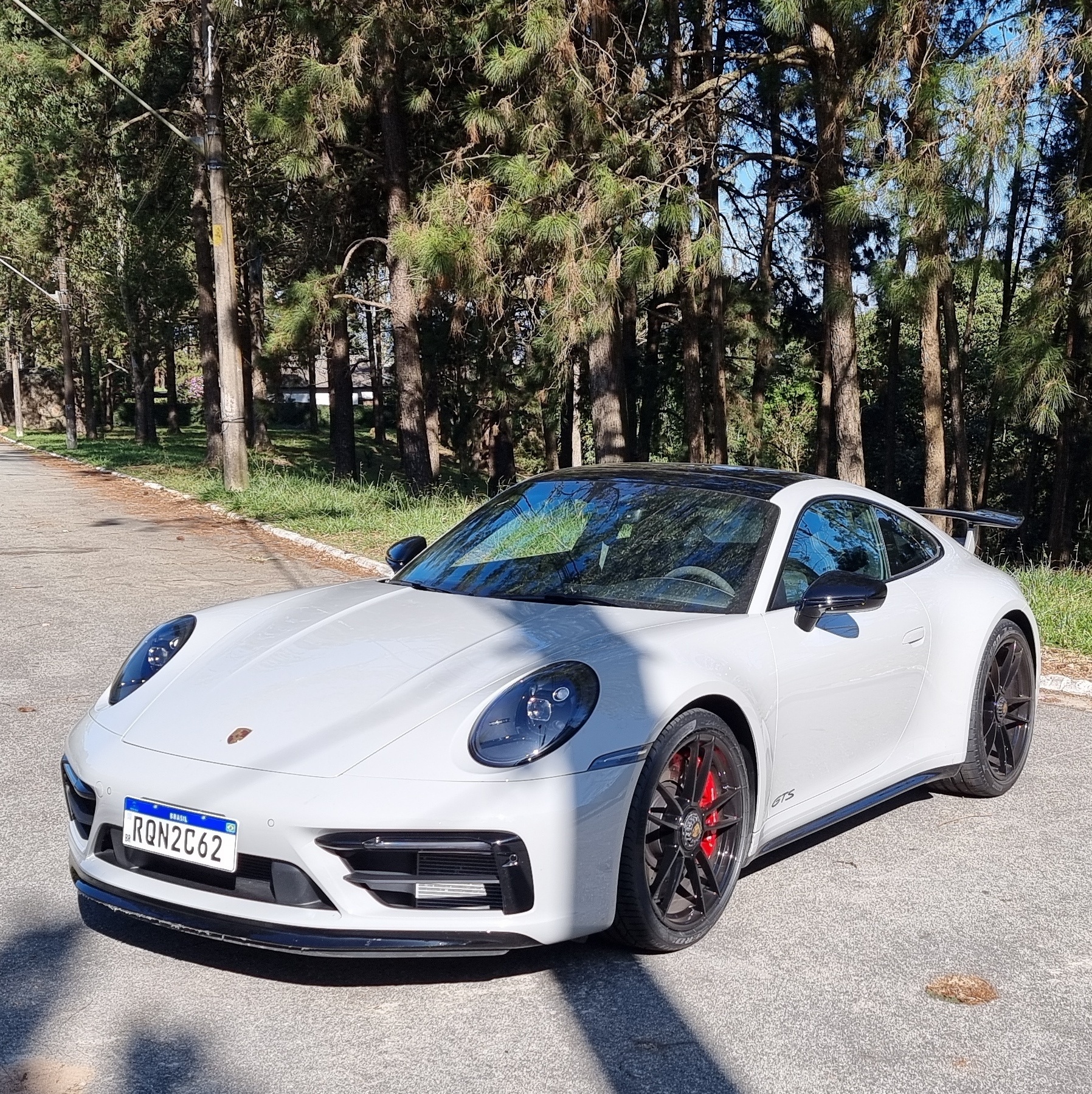 Porsche 911 Carrera T é a versão “de passeio” do esportivo