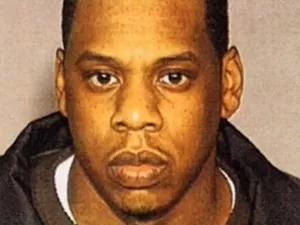 Mulher que acusa Jay-Z de estupro reconhece falhas no próprio depoimento