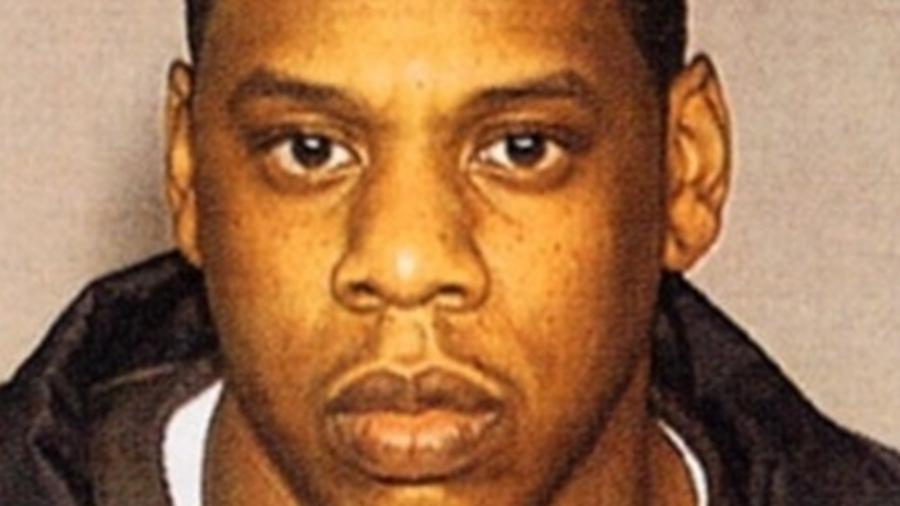 Jay-Z é acusado de estuprar uma mulher quando ela era adolescente