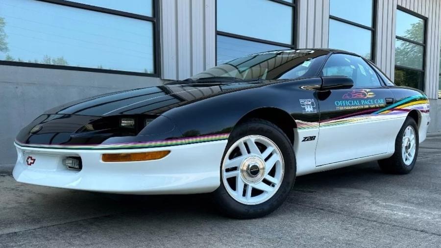 Chevrolet Camaro 1993 à venda com 26 km rodados - Divulgação