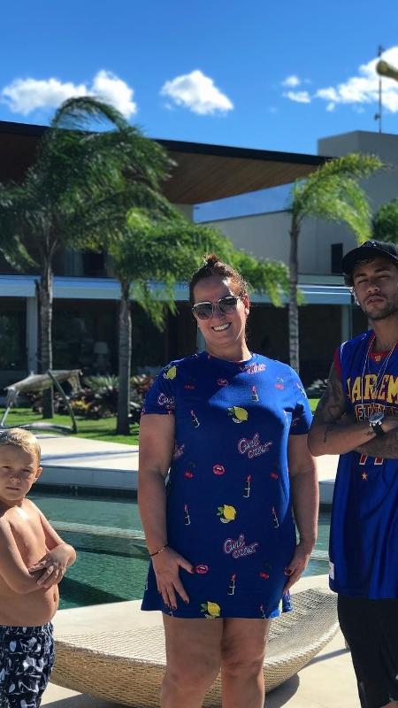 Neymar com o filho, Davi Lucca, e a mãe, Nadine - Reprodução / Instagram