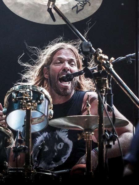 O baterista Taylor Hawkins se empolga durante show do Foo Fighters no Allianz Parque, em São Paulo - Lucas Lima/UOL