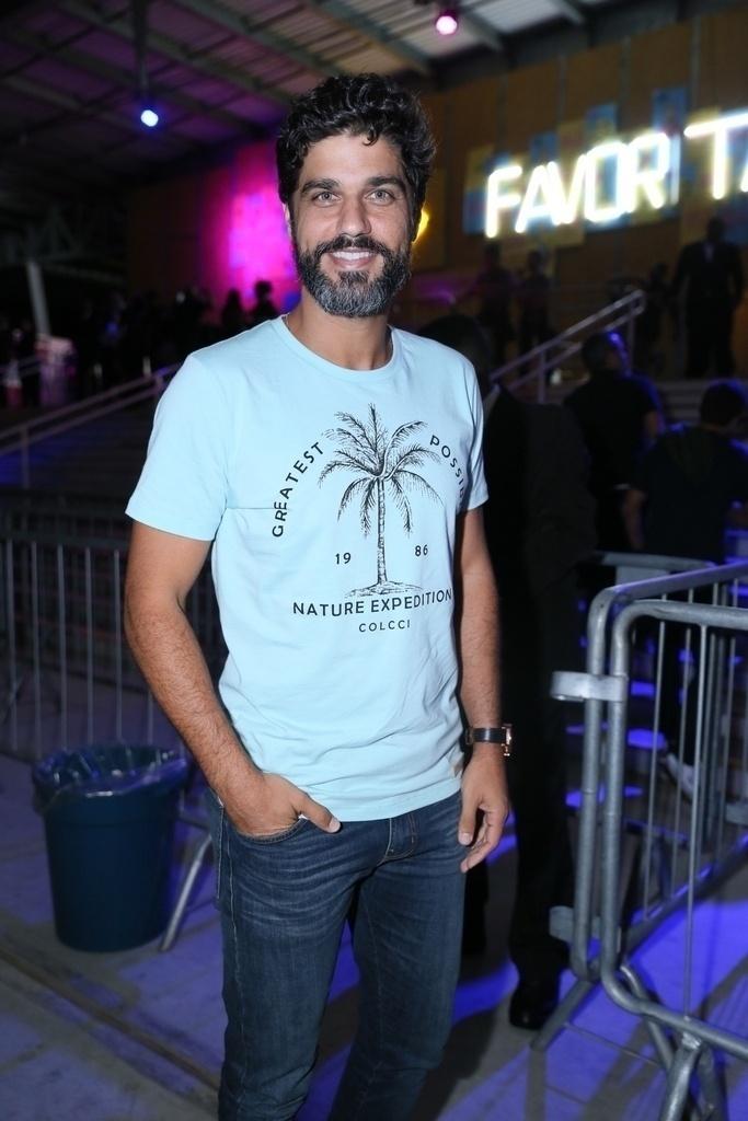 Bruno Cabrerizo prestigiou o Baile da Favorita, de Carol Sampaio - Anderson Borde/AgNews