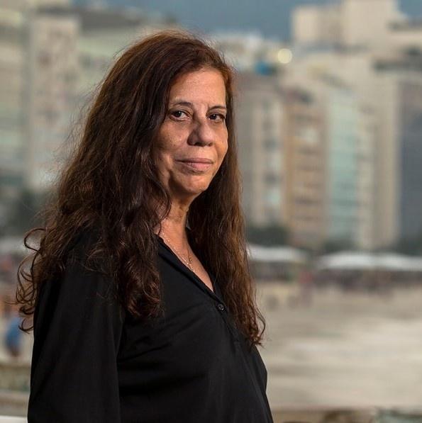 Minha doença é não abandonar a cannabis", diz Maria Gladys, aos 78 anos - 19/08/2018 - UOL TV e Famosos