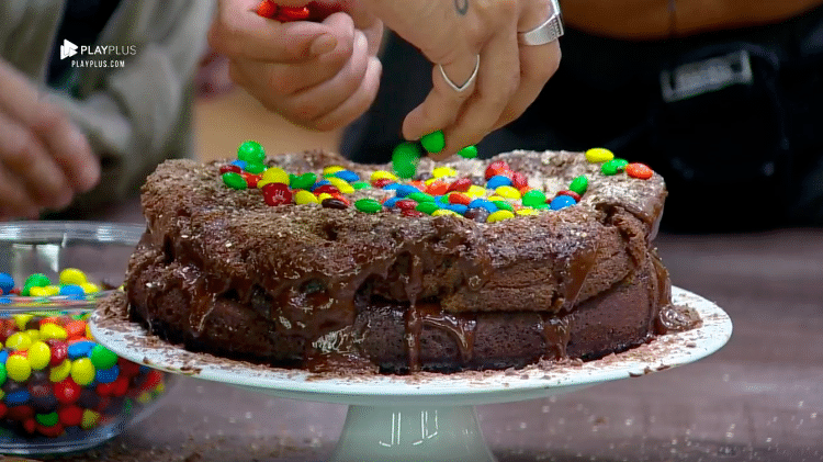 Bolo do aniversário de João Zoli - Reprodução/PlayPlus - Reprodução/PlayPlus