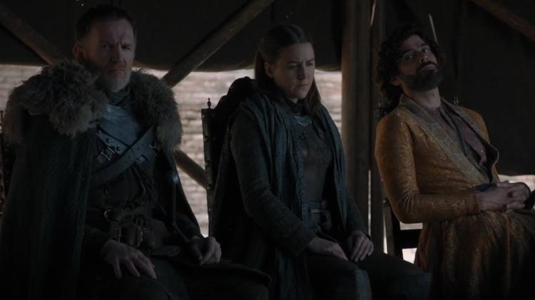 Uma pessoa desconhecida (talvez da Patrulha da Noite), Yara Greyjoy e o príncipe de Dorne - Divulgação - Divulgação