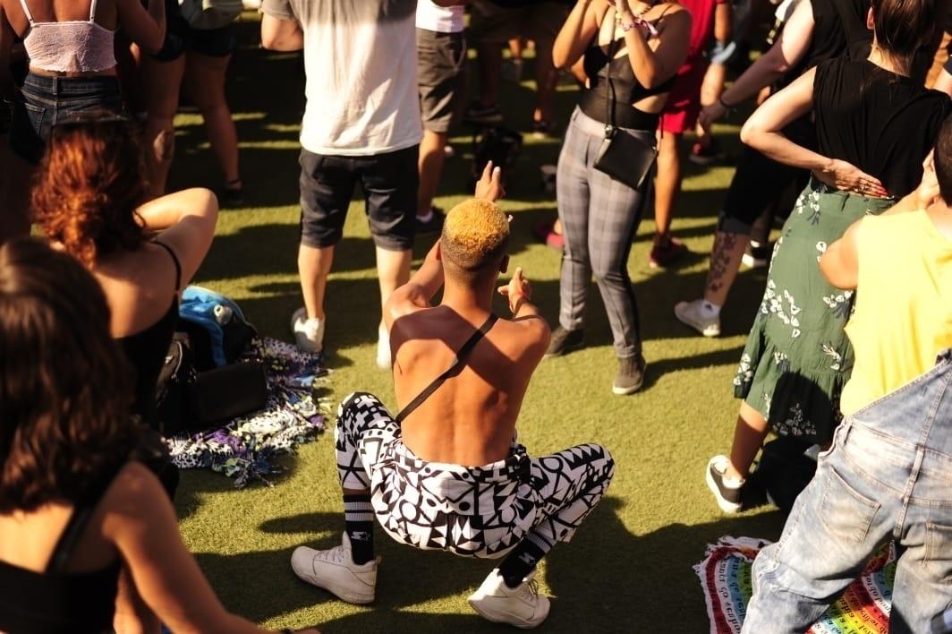 Fã curte o funk na abertura do sexto dia do Rock In Rio 2019 - Bruna Prado/ UOL