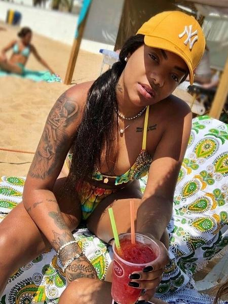 Ludmilla curte uma praia  - Reprodução/Instagram