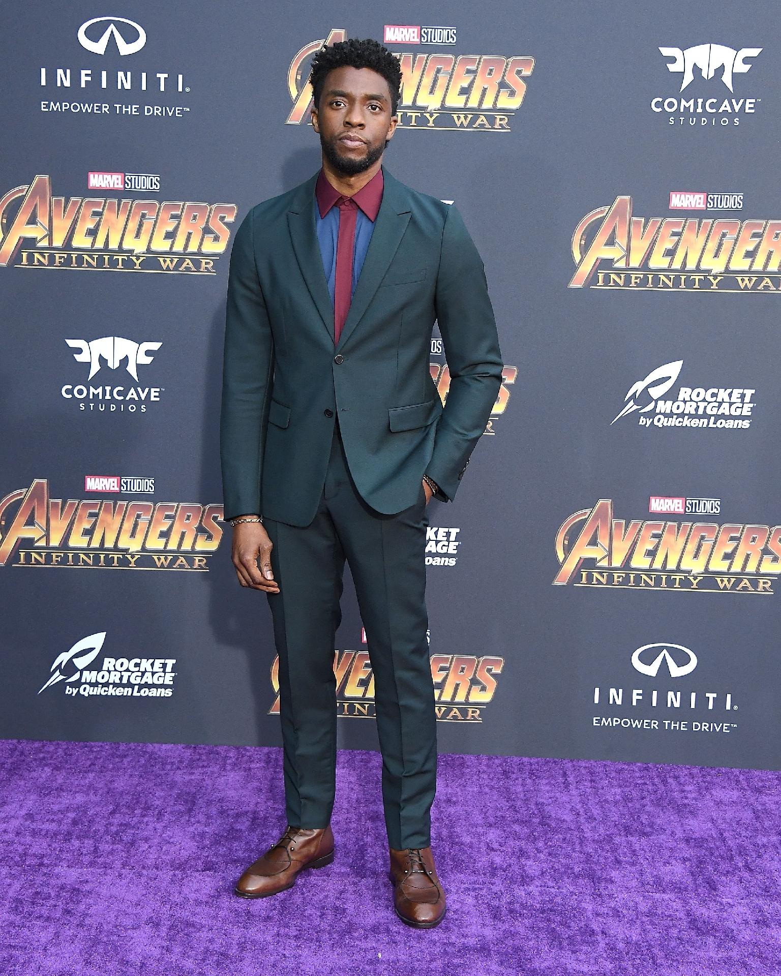 23.abr.2018 - Chadwick Boseman chega para o lançamento de Vingadores: Guerra Infinita em Los Angeles, na Califórnia - Steve Granitz/WireImage/Getty Images