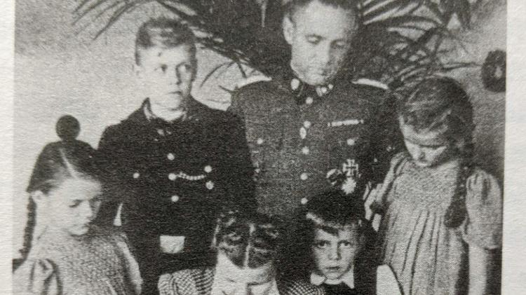 Retrato da família Höss em 1943