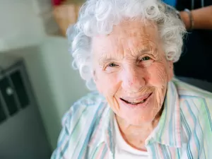 Por que você nunca deve seguir os conselhos nutricionais de um centenário
