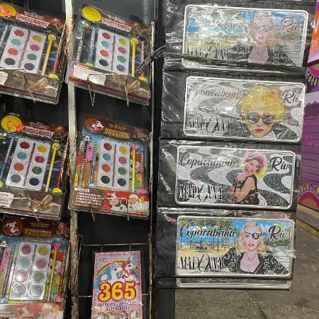 Souvenir Madonna em Copacabana: onipresença