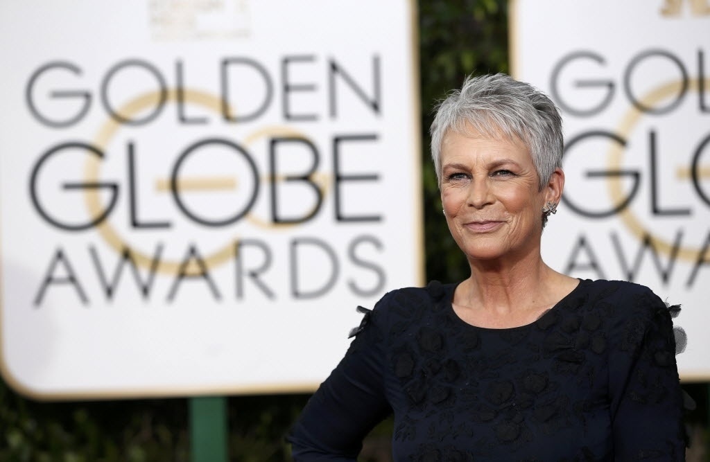 10.jan.2016 - Atriz Jamie Lee Curtis chega ao Globo de Ouro 2016 - Reuters