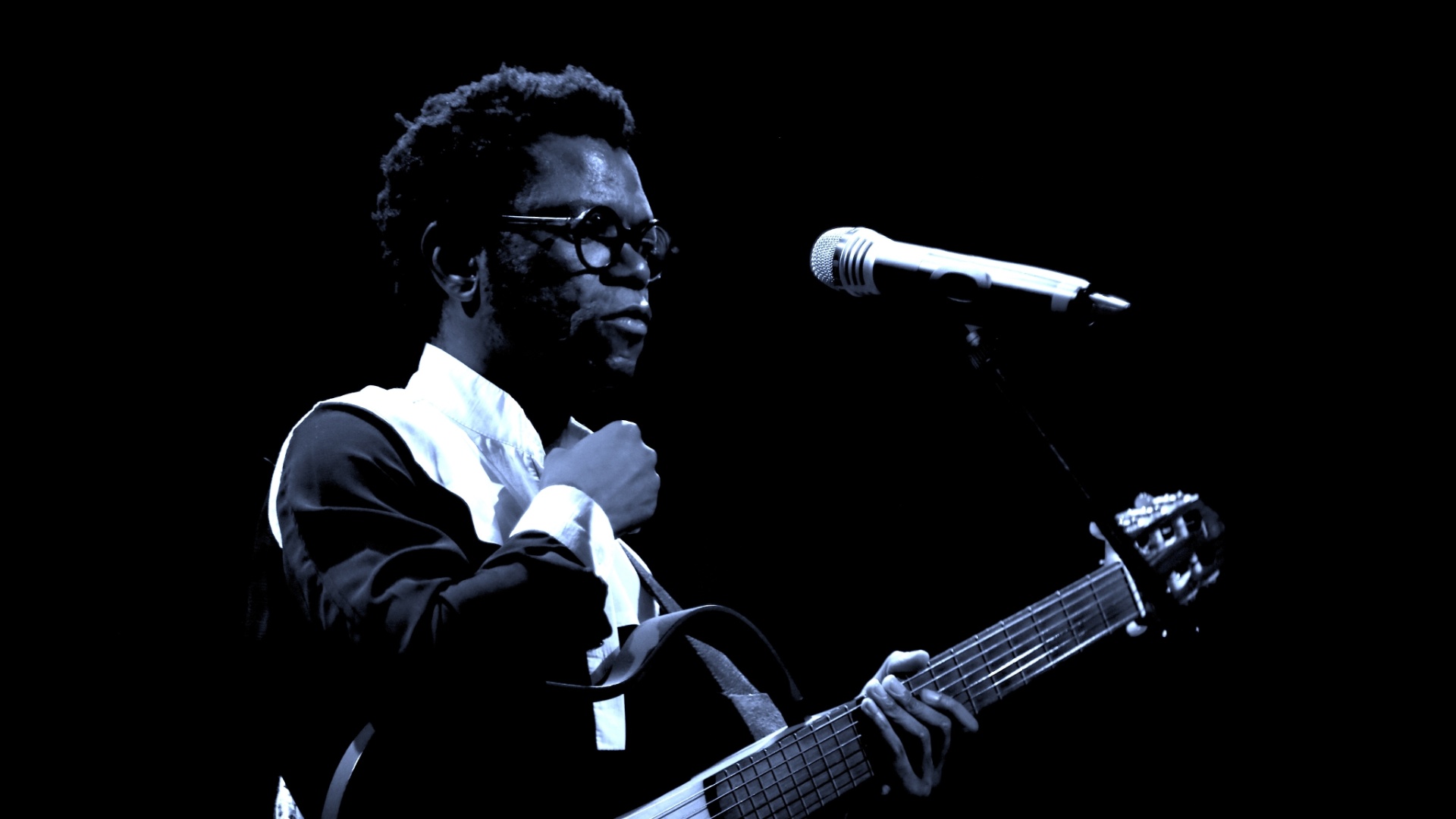 Eclética, a obra sul-africana "Revolting Music - Inventário das Canções de Protesto que Libertaram a África do Sul", do músico e performer Neo Muyanga, apresentam músicas da luta contra o Apartheid - Divulgação