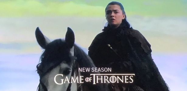 Arya surge montada em um cavalo em cena da sétima temporada de "Game of Thrones" - Reprodução/HBO