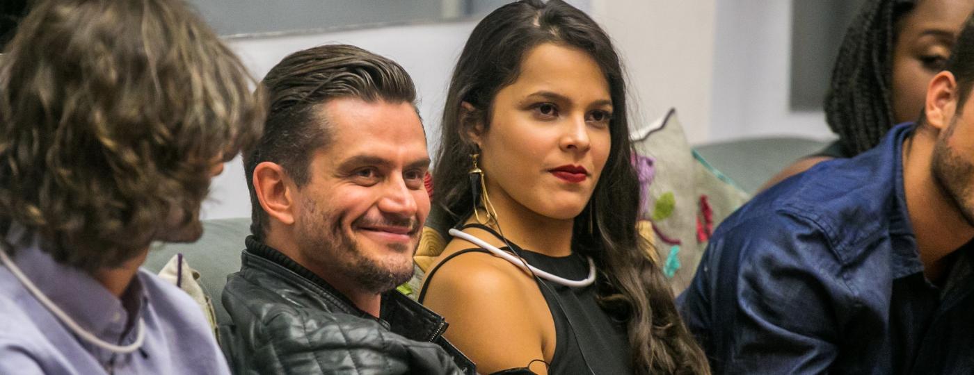 De queridinha da casa, Emily vira jogadora dissimulada e já se rende aos charmes do doctor Marcos - Paulo Belote/Divulgação/TV Globo