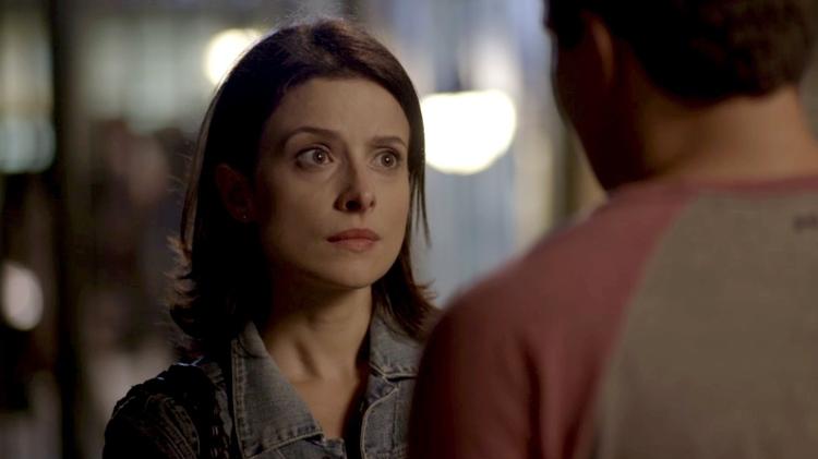 Cíntia (Bruna Spínola) recusa ajuda do ex em "Pega Pega" - Reprodução/GShow - Reprodução/GShow