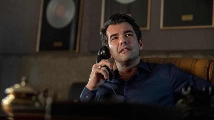 Roberto (Gustavo Machado) na segunda temporada de 'Coisa Mais Linda' - Divulgação - Divulgação