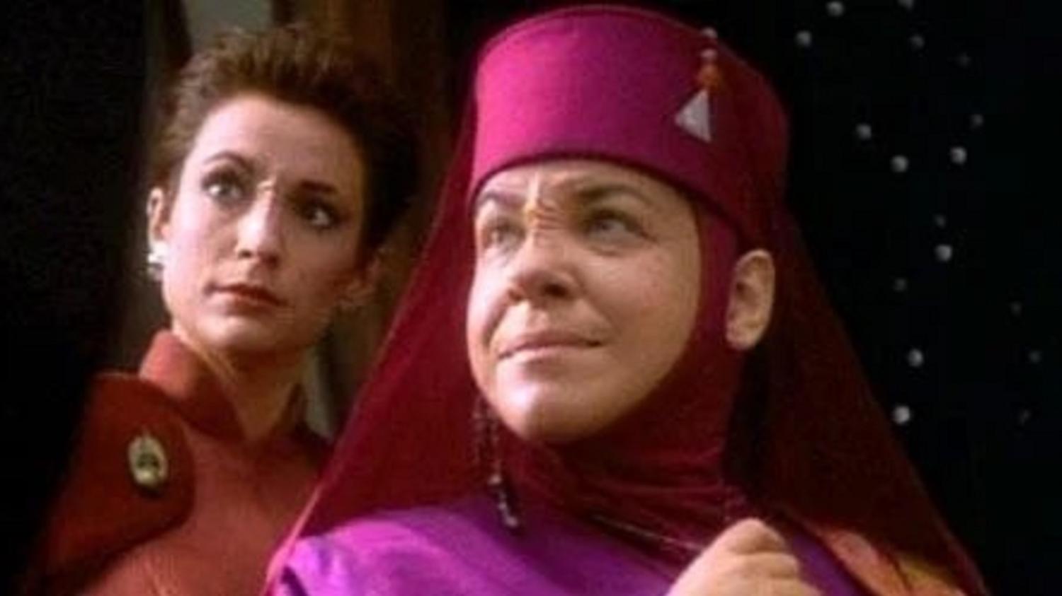 Camille Saviola interpretou Kai Opaka em 'Star Trek: Deep Space Nine' - Reprodução