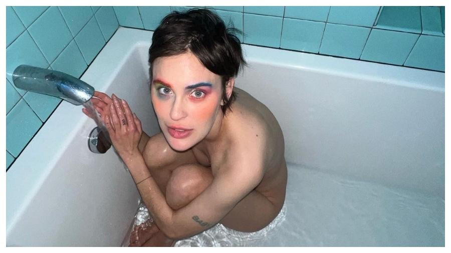 Tallulah Willis posou nua na banheira em fotos compartilhadas no Instagram - Reprodução