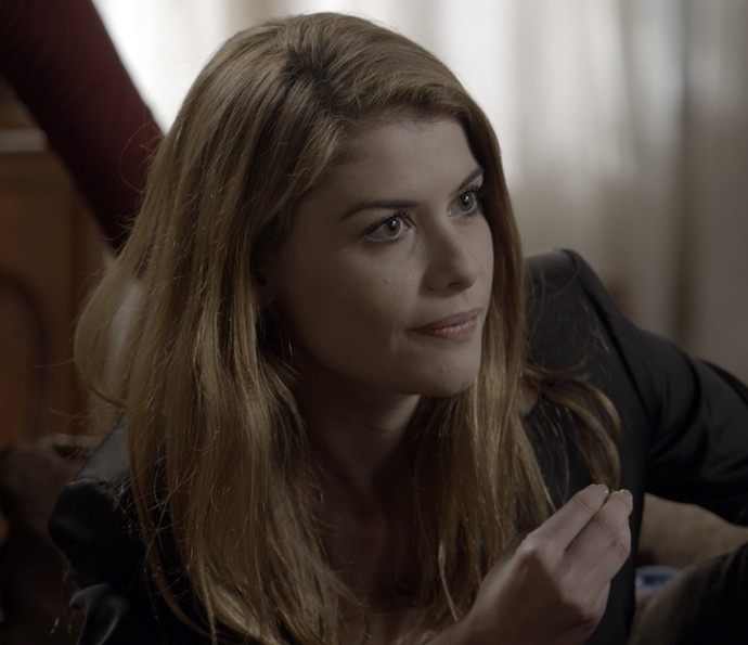 Em "Além do Tempo", Lívia oferece empréstimo para Felipe comprar parte de Melissa na vinícola - undefined