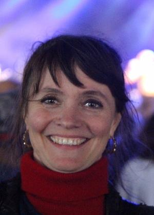 Hratnhildns Halldorsdottir que não conhecia a música de Elza Soares e aprovou o show - Felipe Branco Cruz/UOL - Felipe Branco Cruz/UOL