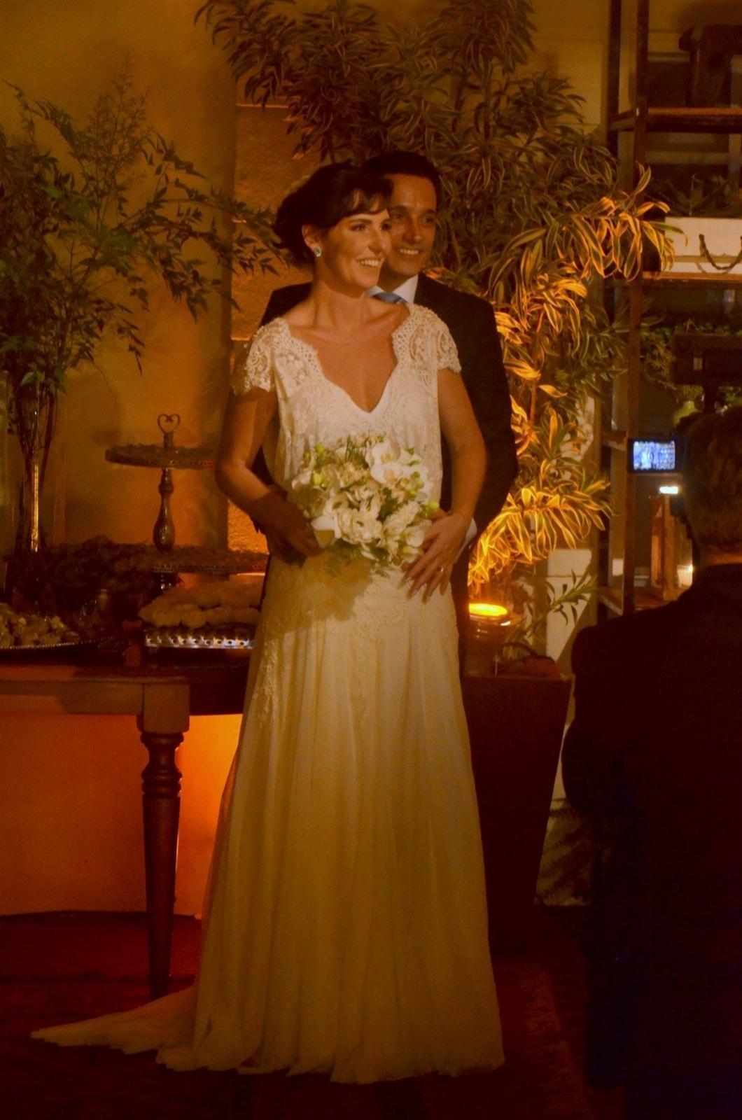 Glenda Kozlowski e o dentista Luis Tepedino se casam em cerimônia no Rio de Janeiro - WEBERT BELICIO E DANIEL DELMIRO / AGNEWS