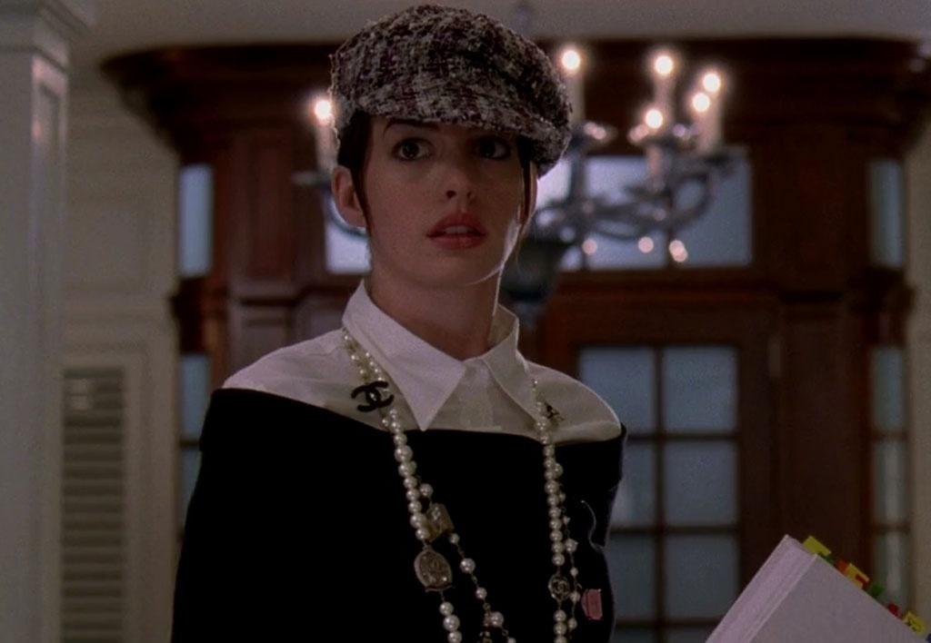 Anne Hathaway em "O Diabo Veste Prada" (2006) - Divulgação