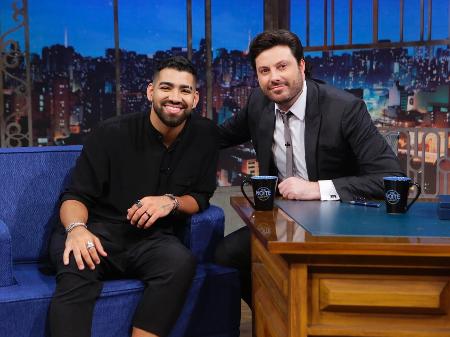 Dilsinho participa do "The Noite", de Danilo Gentili, no SBT - Gabriel Cardoso/SBT