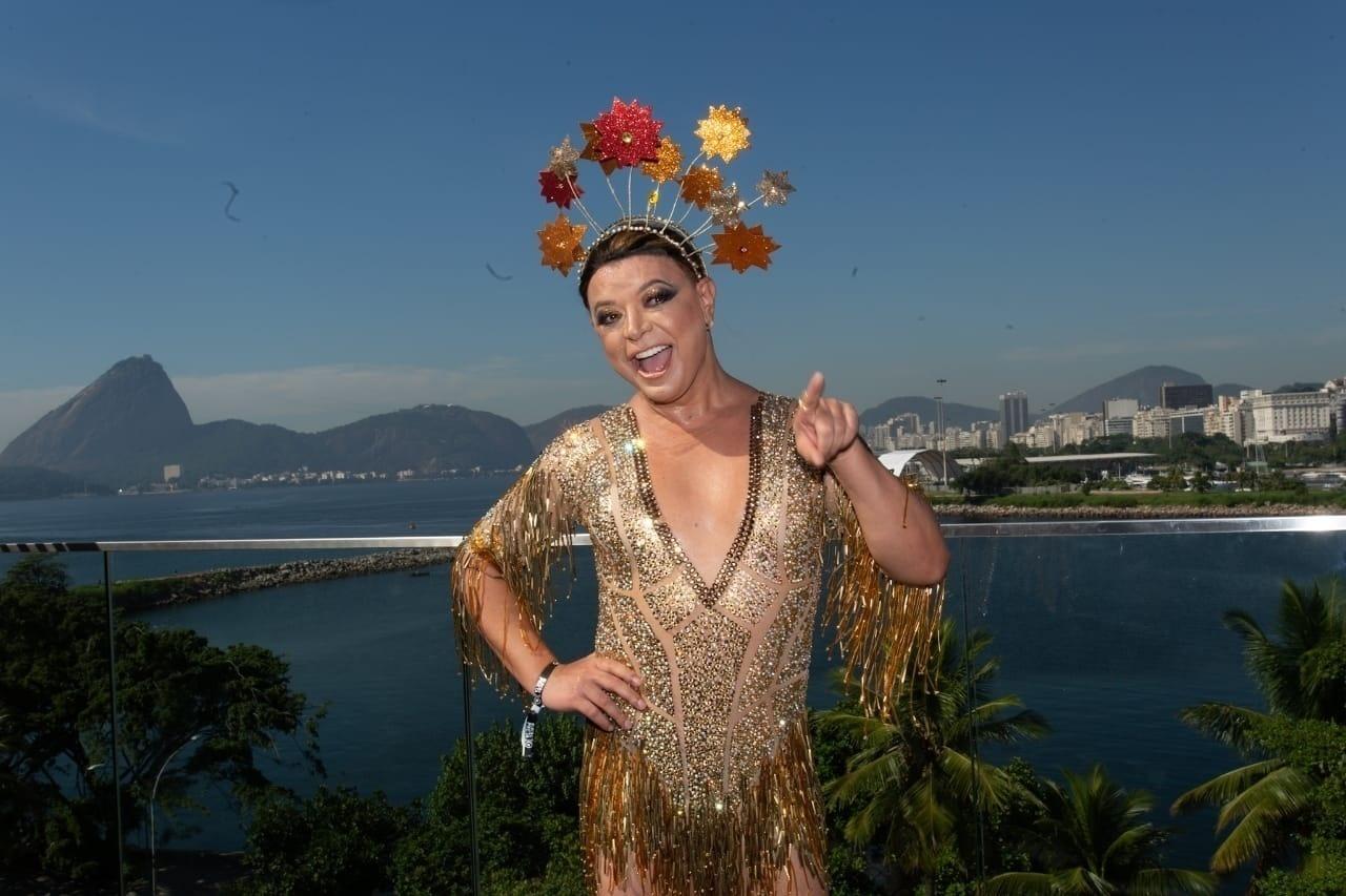 Famosos se reúnem para esquenta antes de caírem na folia no Bloco da Preta - Douglas Shineidr/UOL