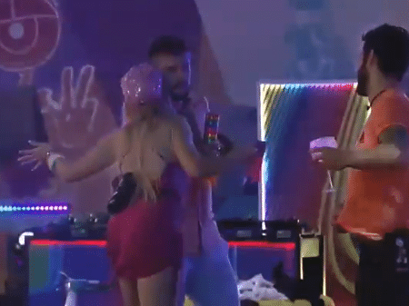 BBB 21: Sarah dá cantadas em Arthur e Rodolffo e brothers se divertem