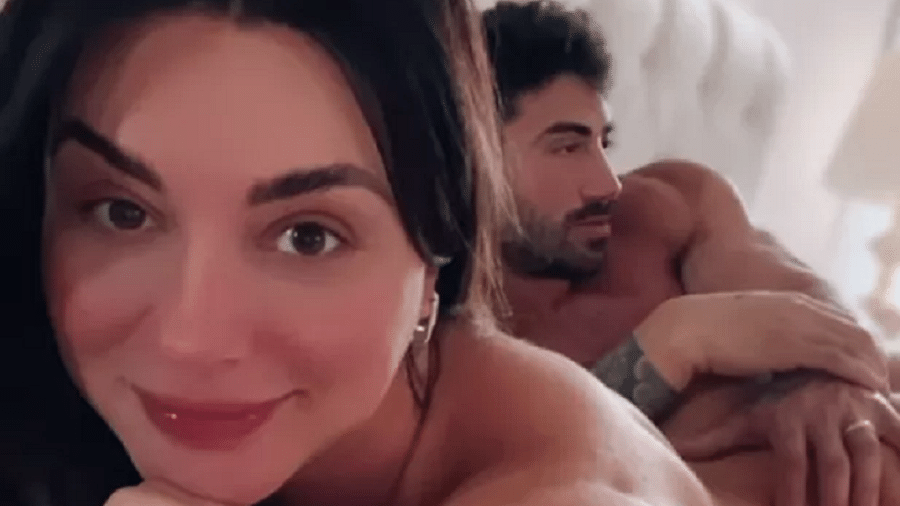 Juju Salimeni posou nua na cama com o namorado, Diogo Basaglia - Reprodução/Instagram