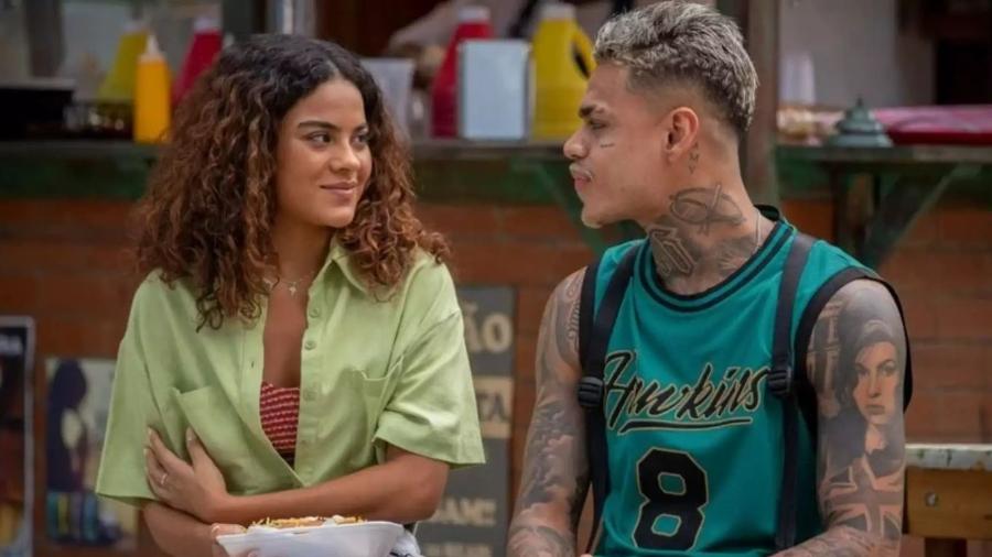 Jenifer (Bella Campos) e Hugo (MC Cabelinho) em "Vai na Fé" - Reprodução/Globo