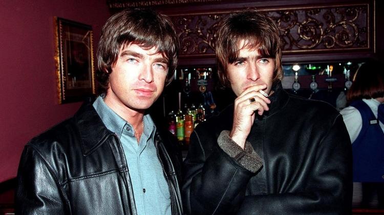 Os irmãos Noel e Liam Gallagher em 1995 Os irmãos Noel e Liam Gallagher em 1995
