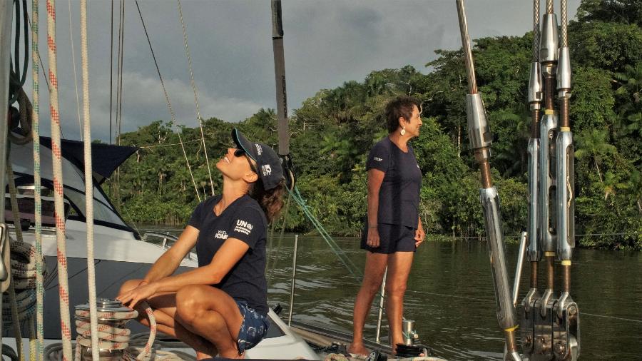 Erika e Heloisa navegando pelos rios do Para? com a Voz dos Oceanos Erika e Heloisa navegando pelos rios do Para? com a Voz dos Oceanos