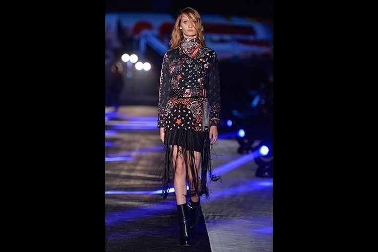 Ellus desfila da Elle Preview - Divulgação