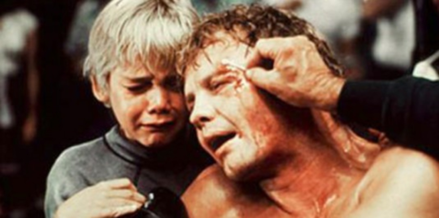 O dramático filme "O Campeão", de 1979, conta a história do ex-campeão de boxe Billy Flynn que virou treinador de cavalos. Para não perder a custódia do filho, o lutador decide voltar aos ringues - Divulgação