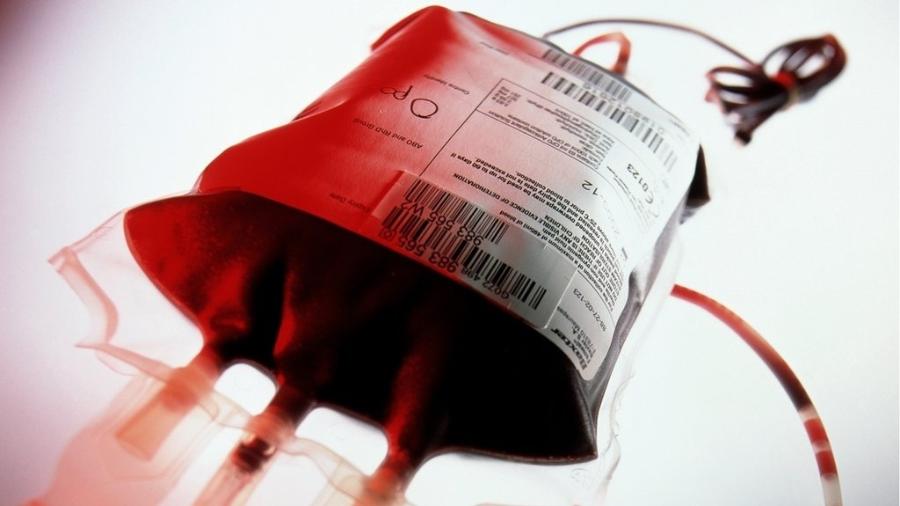 A empresa Ambrosia, com laboratório na Califórnia e na Flórida, usa material de bancos de sangues de hospitais especializados em trauma e cobra US$ 8 mil - SPL