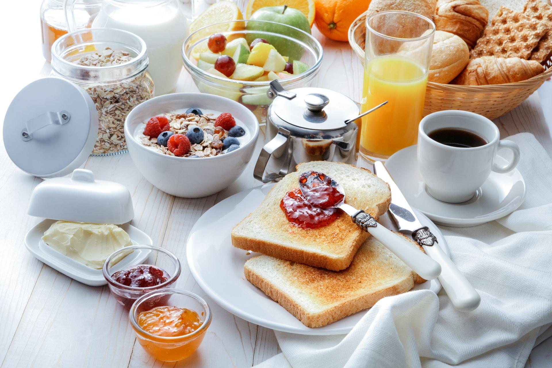 Have a coffee have breakfast. Завтрак. Приятного завтрака. Красивый завтрак. Утренний завтрак.