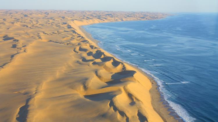 A Costa dos Esqueletos, na Namíbia, é temida por navegadores há séculos