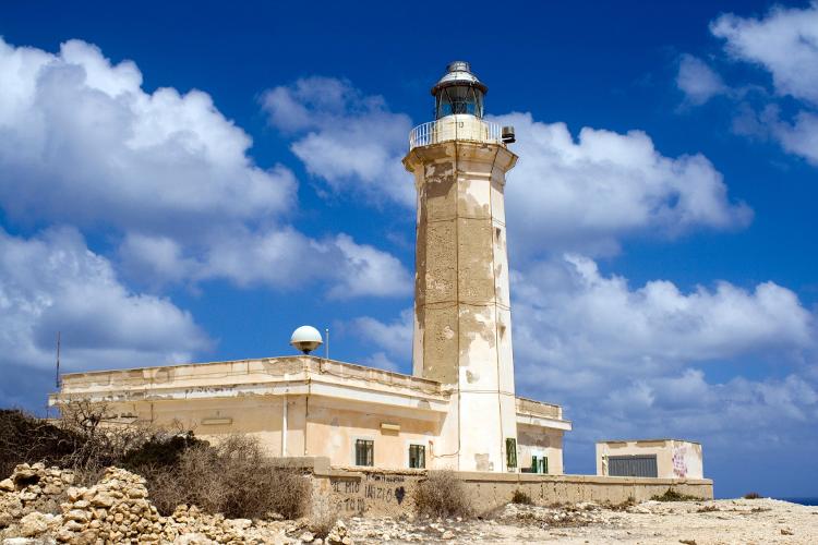 An abandoned lighthouse in Lampedusa - wlablack/Getty Images/iStockphoto - wlablack/Getty Images/iStockphoto