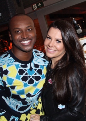 17.mai.2016- Thiaguinho e a mulher, Fernanda Souza, no lançamento do DVD VamoQVamo no Rio de Janeiro - Anderson Borde /AgNews - Anderson Borde /AgNews