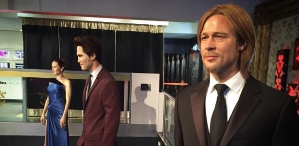 Robert Pattinson foi escolhido para ficar no meio do casal - Reprodução/Twitter madametussauds - Reprodução/Twitter madametussauds