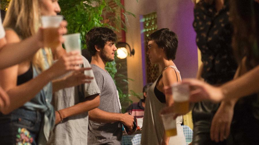Eliza se surpreende ao ver Jonatas e Leila juntos - Globo/Renato Rocha Miranda